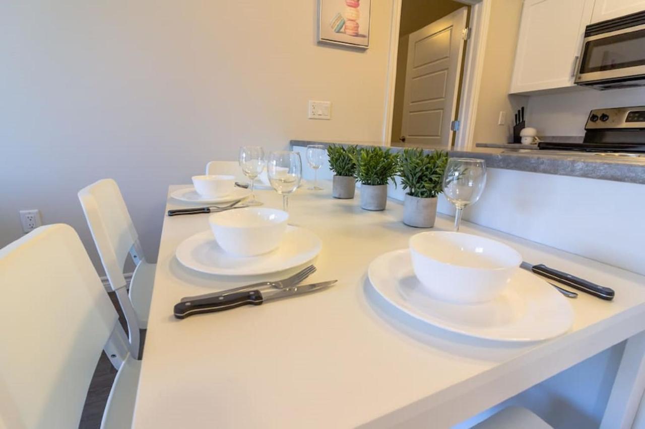 Newly Renovated Modern Condo Near Hospital, Unb Patio & Parking Coffee Saint John Buitenkant foto